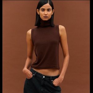 The Source Unknown 	Scalloped Sleeveless Turtleneck